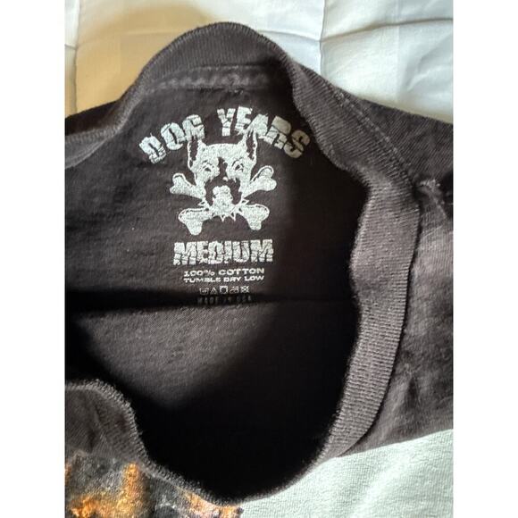 DOG YEARS ZUMIEZ SKATE BRAND - shirt size Medium M - Picture 3 of 3